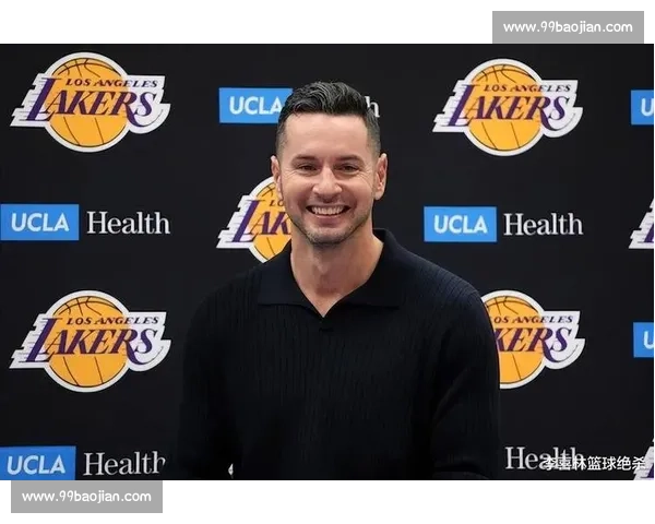 未上场的见证者:雷迪克与湖人的拼搏标杆 未上场的见证者:雷迪克与湖人的拼搏标杆